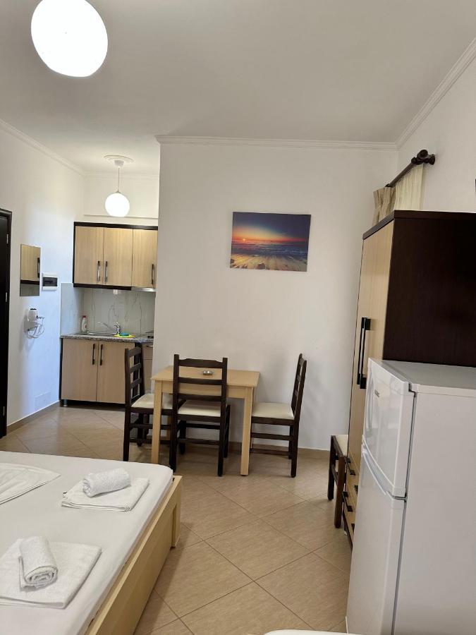 Visi Apartments Ksamil Extérieur photo